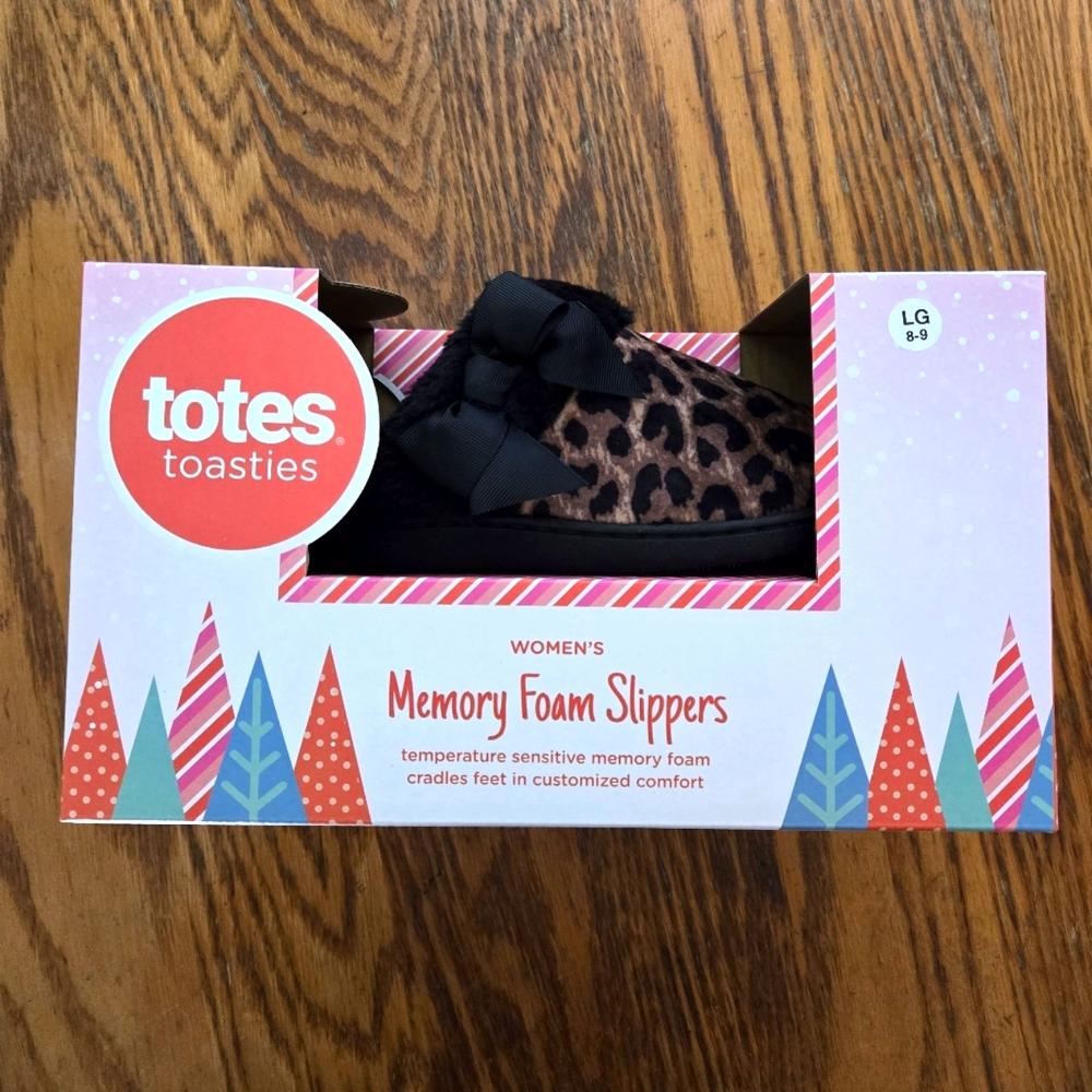 👀50% OFF🐆♨️NWT‼️ Totes Toasties brand Leopard Print Memory Foam Slippers